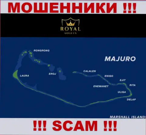 Советуем избегать совместной работы с интернет разводилами RoyalGoldFX Com, Majuro, Marshall Islands - их оффшорное место регистрации